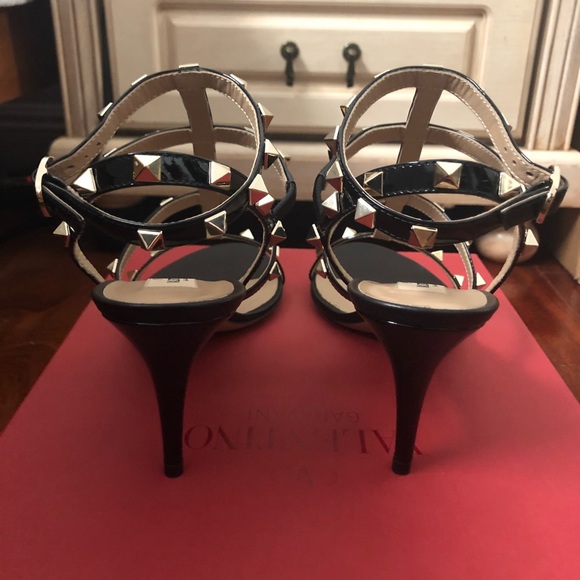 Valentino Patent Leather Rockstud Sandal Pumps 8.5 - Picture 3 of 6